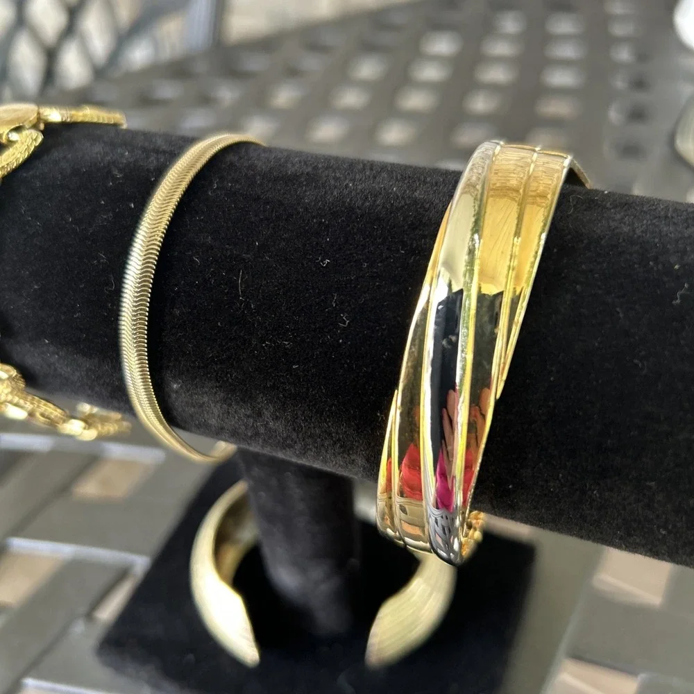 Lot 4‎ Gold Tone Bracelets 80's